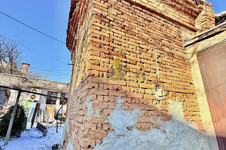 Къща в Добрич, Център