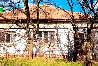 Къща в Перник, Център
