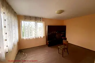 Къща в Добрич, Център