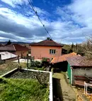 Къща в Перник, Църква