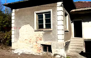 Къща в Перник, Църква