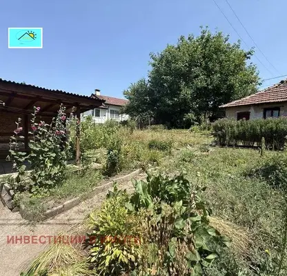 Снимка 5 — Къща в Перник, Църква