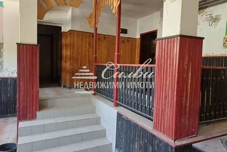 House in Shumen, Divdyadovo