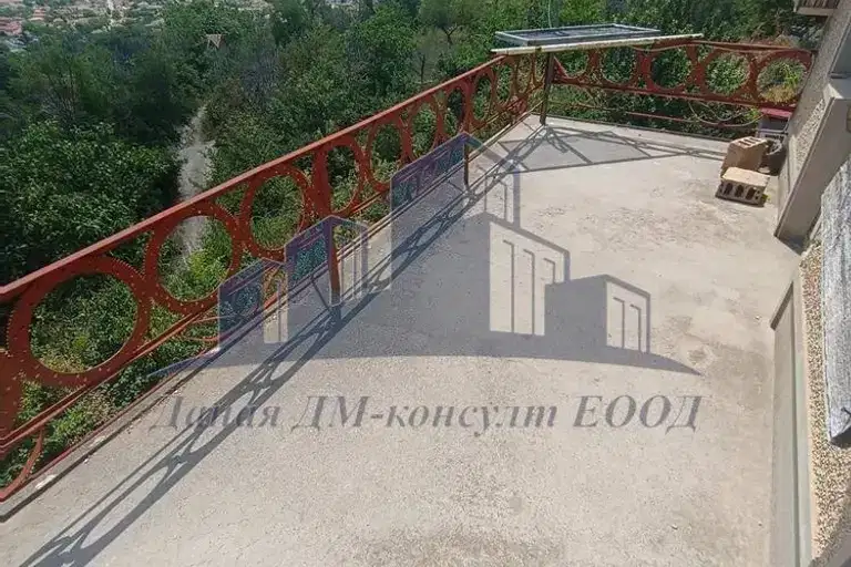 House in Shumen, Divdyadovo