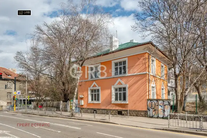 Къща в София, Докторски паметник