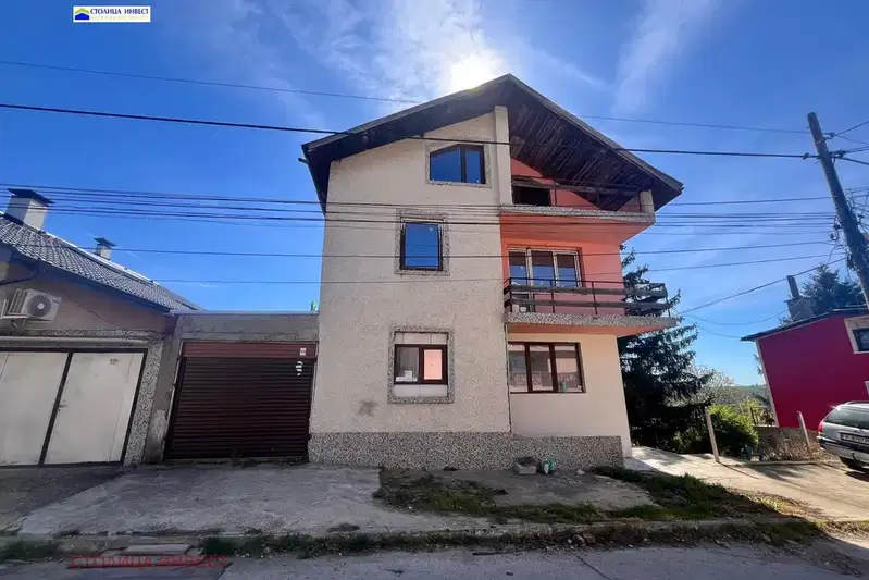 House in Ruse, Dolapite