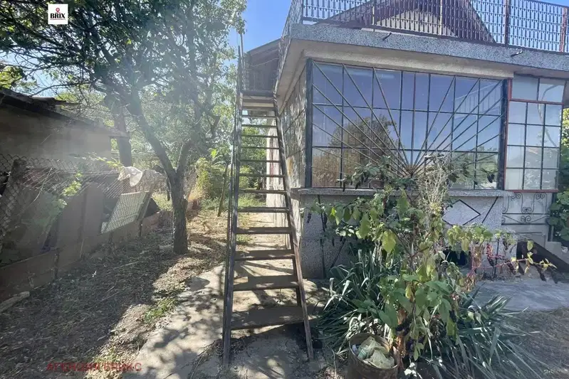 House in Ruse, Dolapite