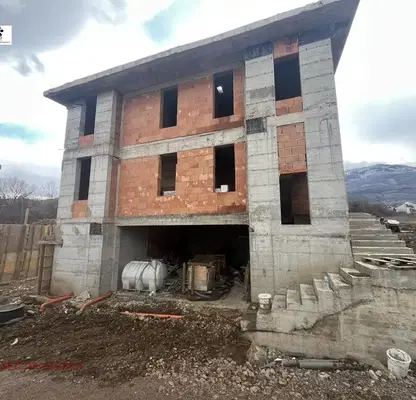 Photo 3 — House in Sofiya, Dragalevci