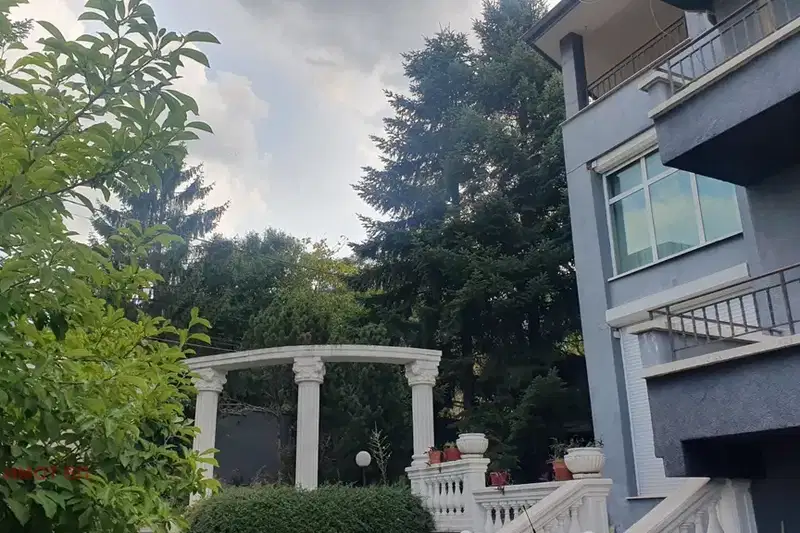 Къща в София, Драгалевци