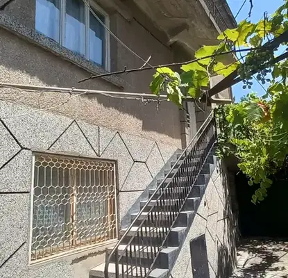 Снимка 2 — Къща в Хасково, Дружба 1