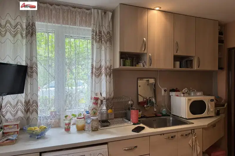 Къща в София, Факултета