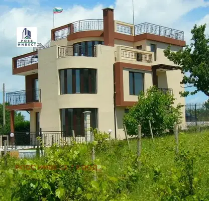 Photo 2 — House in Varna, Galata