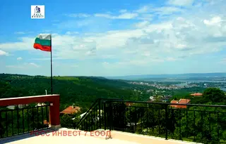 Къща във Варна, Галата