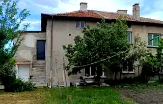 Къща в Кърджали, Гледка