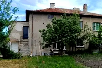 Къща в Кърджали, Гледка
