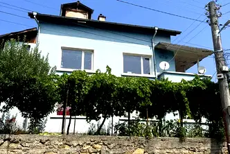 Къща в Ловеч, Гозница