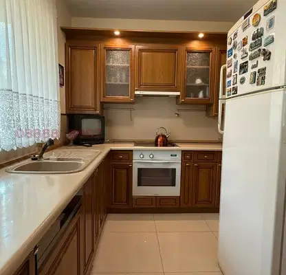 Photo 3 — Spacious house with pool in the Gradska bolnitsa area, Dobrich