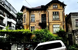 Къща в Плевен, Идеален център