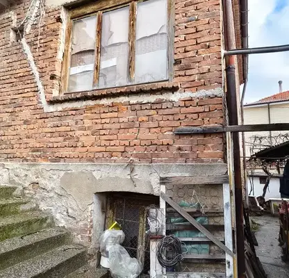 Photo 2 — House in Pazardjik, Iztok
