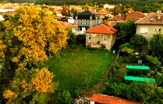 Къща в Перник, Каменина