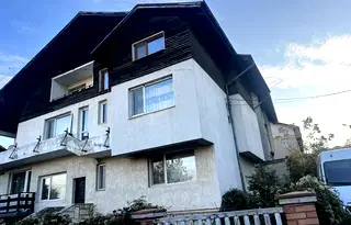 Къща в Перник, Клепало