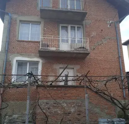 Снимка 2 — Къща в Кюстендил, Колуша