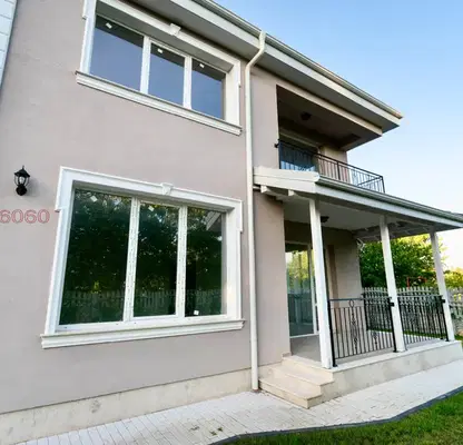 Photo 5 — House in Plovdiv, Komatevo