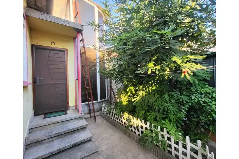 House in Dobrich, Kralska Zona
