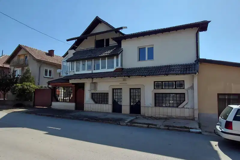 Къща във Враца, Кулата