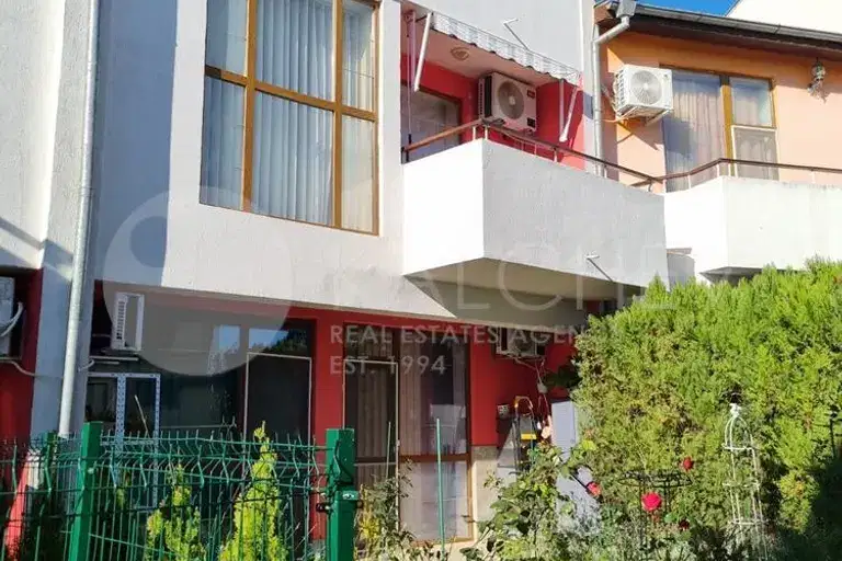 House in Varna, Alen Mak