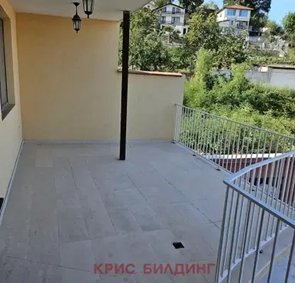 Снимка 4 — Къща във Варна, м-т Ален мак