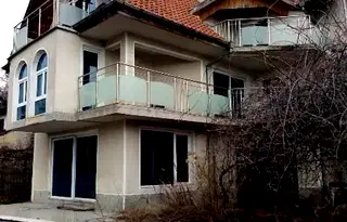 Къща във Варна, м-т Ален мак