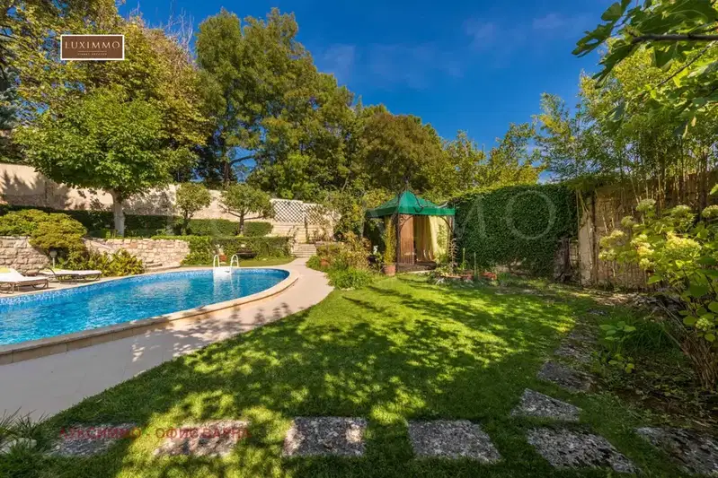House in Varna, Alen Mak