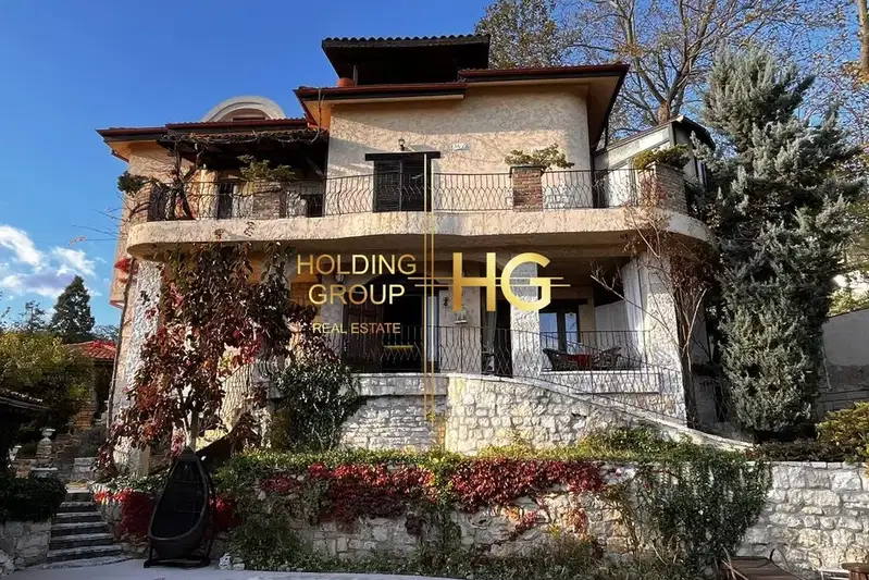 House in Varna, Alen Mak
