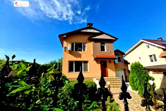 Къща във Варна, м-т Боровец - юг
