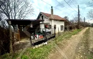 Къща във Варна, м-т Боровец - север