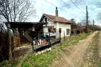 Къща във Варна, м-т Боровец - север