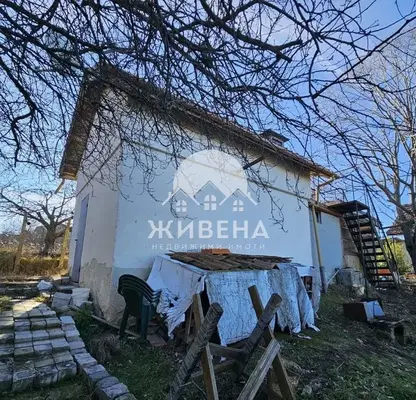 Снимка 4 — Къща във Варна, м-т Боровец - север