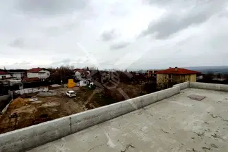 Къща във Варна, м-т Боровец - юг