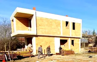 Къща във Варна, м-т Боровец - юг