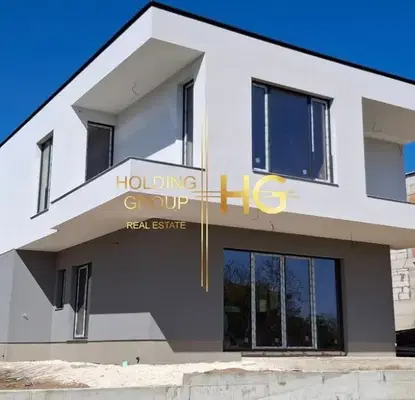 Photo 4 — House in Varna, Borovec - Yug
