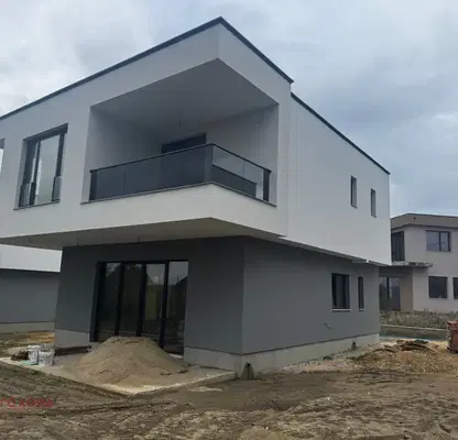Photo 3 — House in Varna, Borovec - Yug