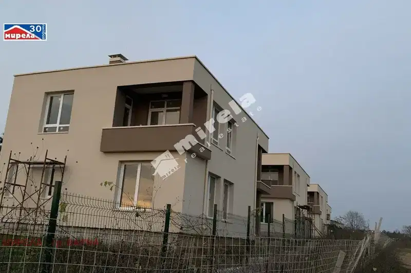 House in Varna, Borovec - Yug