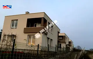 Къща във Варна, м-т Боровец - юг