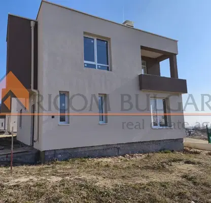 Photo 3 — House in Varna, Borovec - Yug