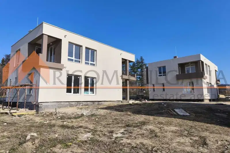 House in Varna, Borovec - Yug
