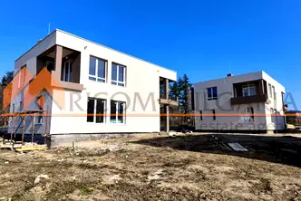 Къща във Варна, м-т Боровец - юг