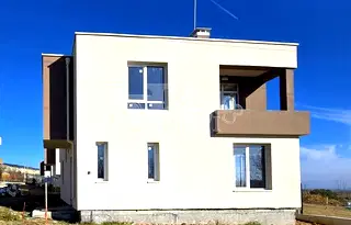 Къща във Варна, м-т Боровец - юг