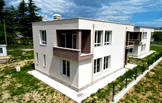 Къща във Варна, м-т Боровец - юг