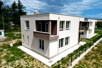 Къща във Варна, м-т Боровец - юг
